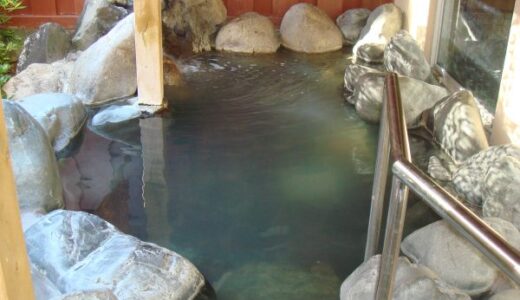 高龍神社参拝後は蓬平温泉に行こう！「福引屋と和泉屋どちらがお好み？」