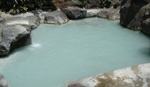新潟県の白濁の湯と言えば？燕温泉「黄金の湯」しかも無料！