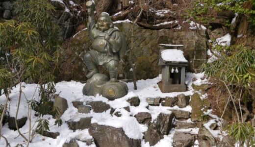 群馬県【榛名神社】に点在する七福神探しが楽しい！ご神水開運おみくじもある！