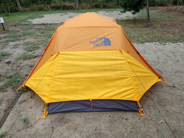 ノースフェイス【ストームブレイク2】カッコいい！黄色いテントはキャンプ場でひときわ目立つ！ | ノークラウド